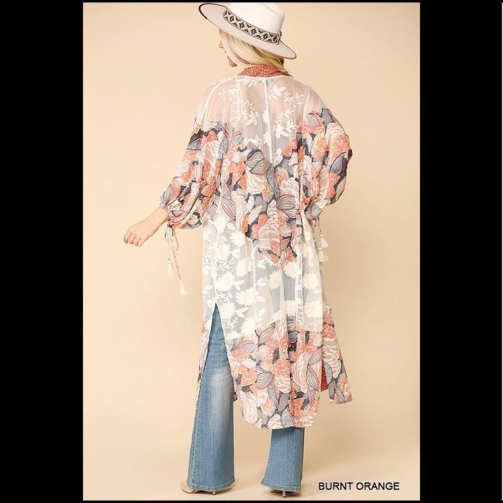 Floral print and crochet soft lace maxi kimono - Picture 3 of 3